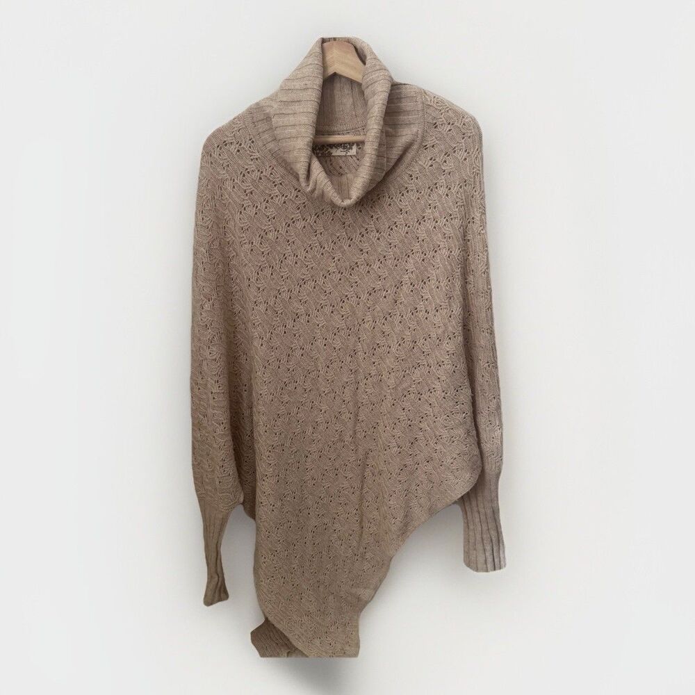 Aventura Sweater Womens One Size Beige Wool Cashmere Silk Knit Poncho Pullover